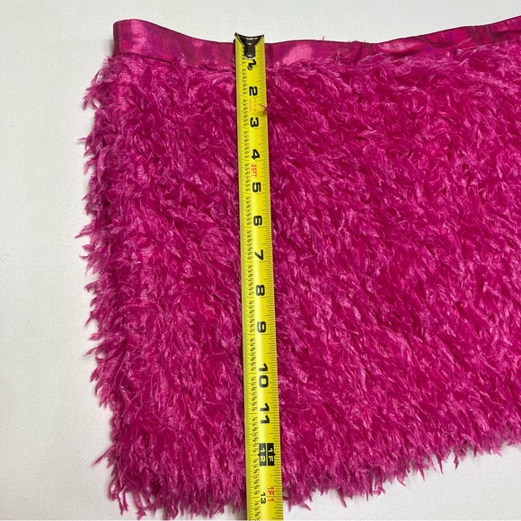 SHEIN Hot Pink Faux-Fur Mini Skirt Sz Med/6 - Picture 7 of 7